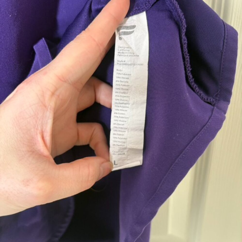 Fabletics Purple V-Neck Scrub Top Women's Size Large - Picture 4 of 4
